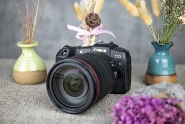 How to Choose Full Frame Camera? How Should Beginners Choose Cameras?